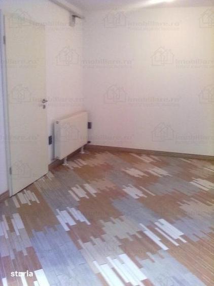 Spațiu comercial, de 40 mp, în Progresul