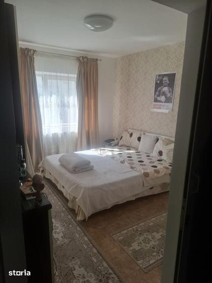 Apartament 4 camere cu balcon ?i aer condi?ionat - 9