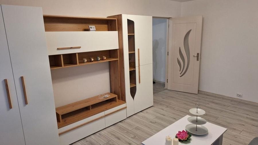 Apartament cu 2 camere decomandat în Dorobanți