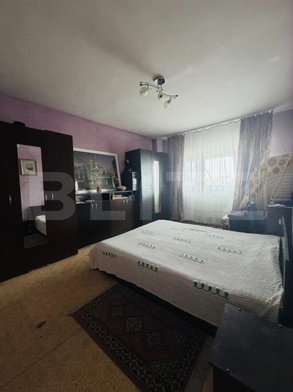 Apartament cu 4 camere decomandat în Câmpia Turzii