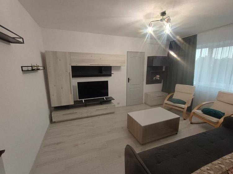 Apartament cu 2 camere semidecomandat în Găvana