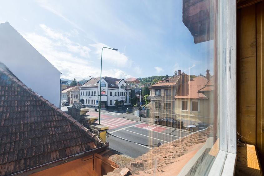 0% comision | Apartament la casă, parter și mansardă | Strada Lungă - 29