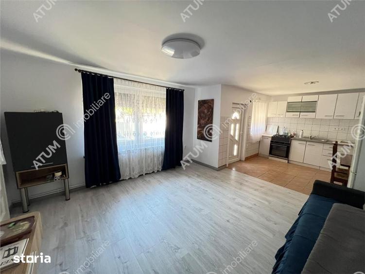 Casă cu 3 camere cu Teren 297 Mp în Poplaca