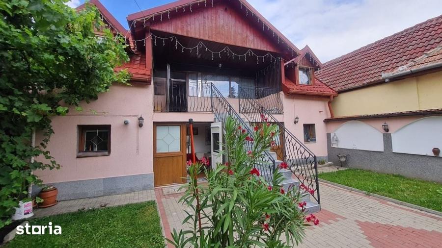 Casă cu 1 camere cu Teren 450 Mp în Trei Stejari
