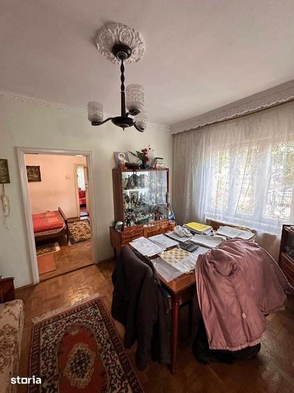 Casă cu 3 camere cu Teren 300 Mp în Central