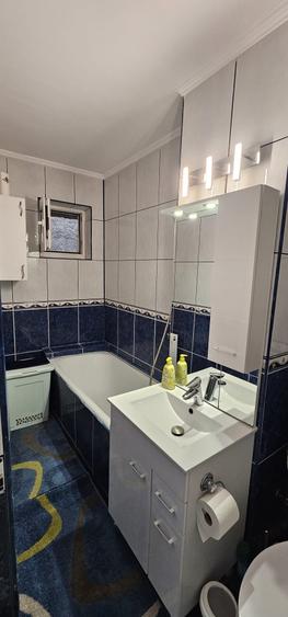 Apartament cu 2 camere decomandat în 9 Mai