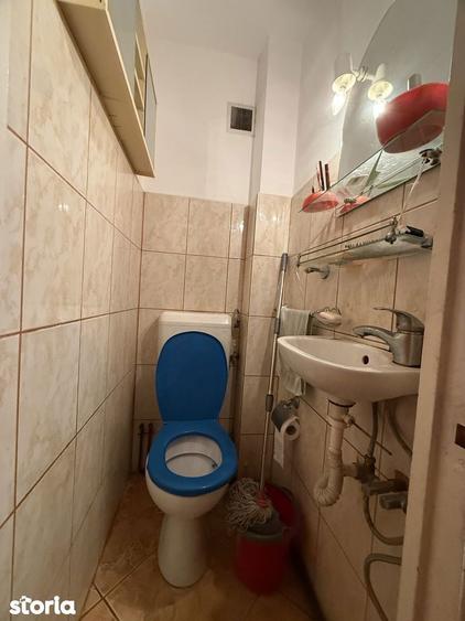 Apartament cu 4 camere decomandat în Drumul Taberei