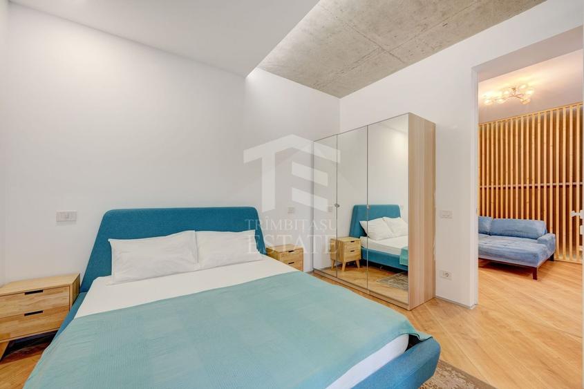 Apartament cu 4 camere semidecomandat, mobilat în Barbu Văcărescu