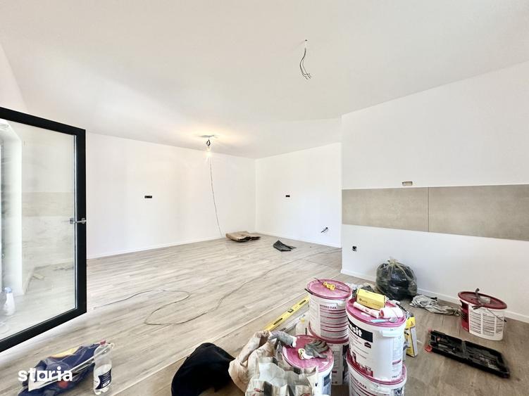 Casă cu 3 camere cu Teren 332 Mp în Albina