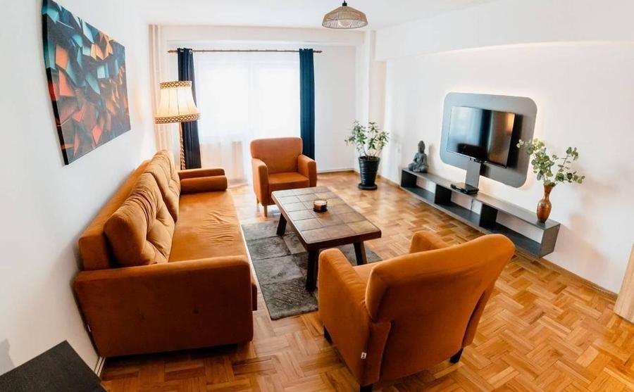 Apartament cu 3 camere decomandat în Mărăști