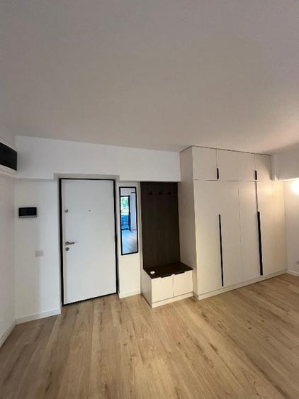 Apartament cu 2 camere semidecomandat, mobilat în Unirii