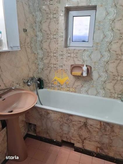 Apartament cu 3 camere în Între Lacuri