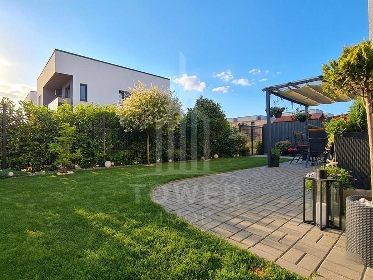 Apartament cu 3 camere decomandat, mobilat în Șelimbăr