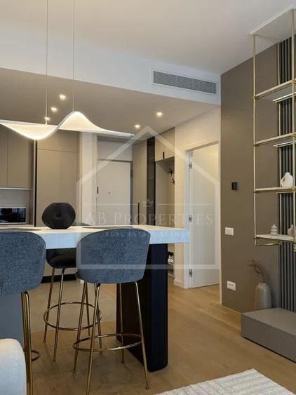 Apartament cu 2 camere semidecomandat, mobilat în Barbu Văcărescu