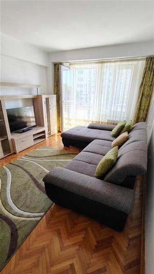 Apartament cu 2 camere decomandat în Decebal