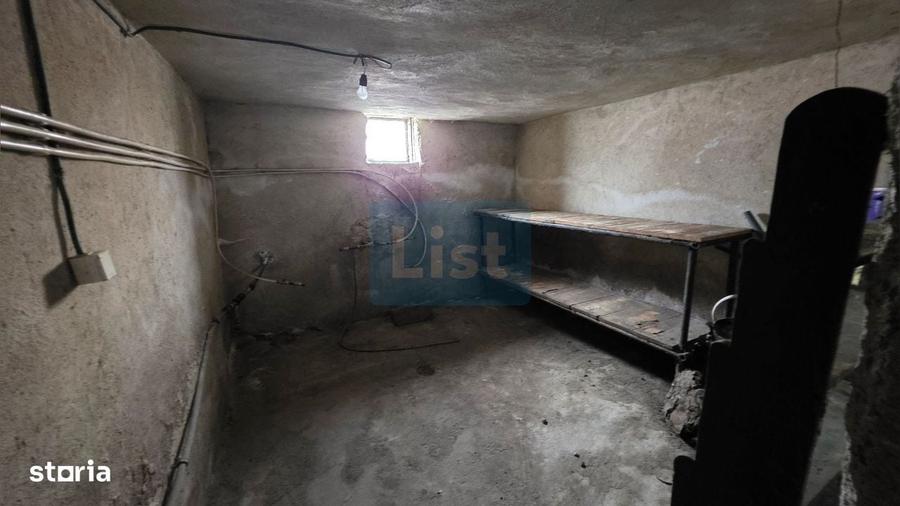 Casă cu 4 camere în Gura Văii