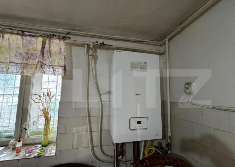 Casă cu 7 camere cu Teren 400 Mp în Zlatna