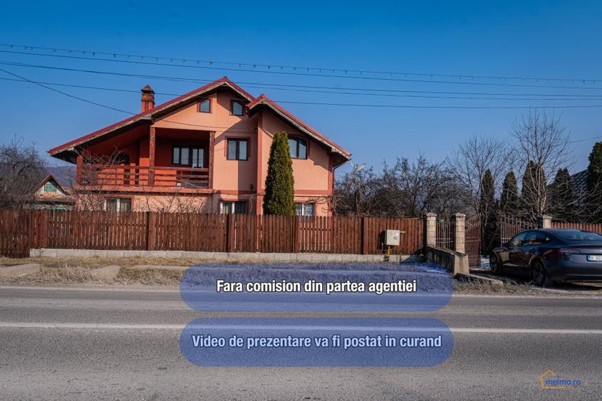 Casă individuală cu 8 camere cu Canalizare în Comănești