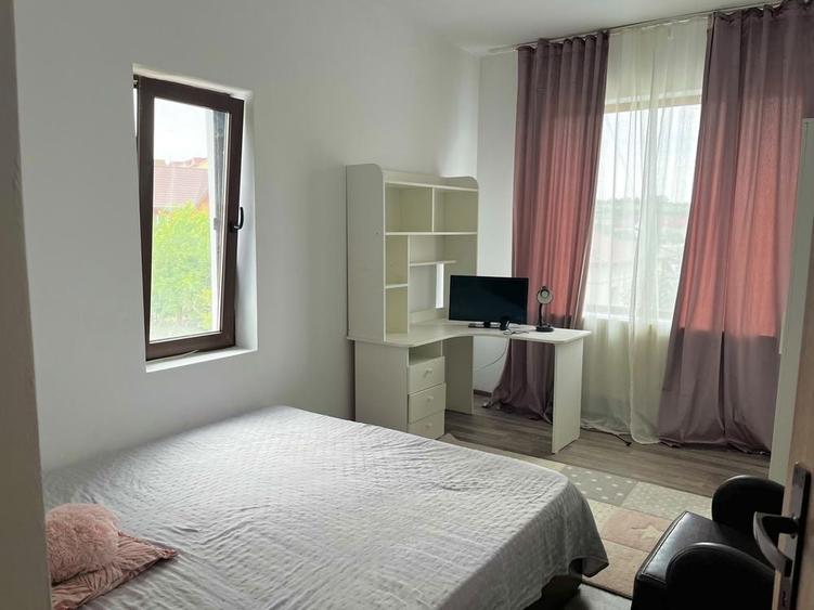 Casă cu 4 camere în Ultracentral