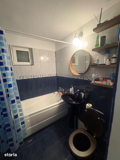 Apartament cu 3 camere, mobilat în Rahova