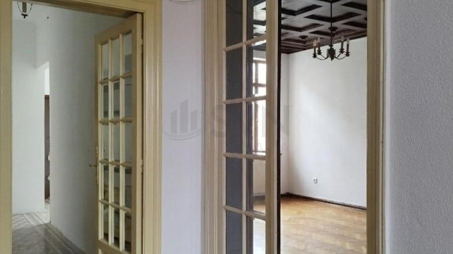 Apartament cu 3 camere decomandat în Ferdinand