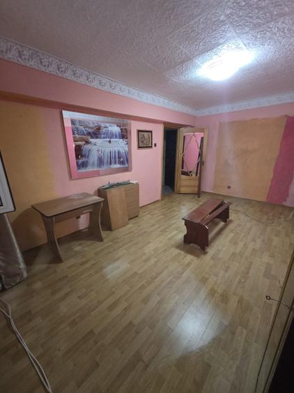 Apartament cu 2 camere decomandat în Poarta 6