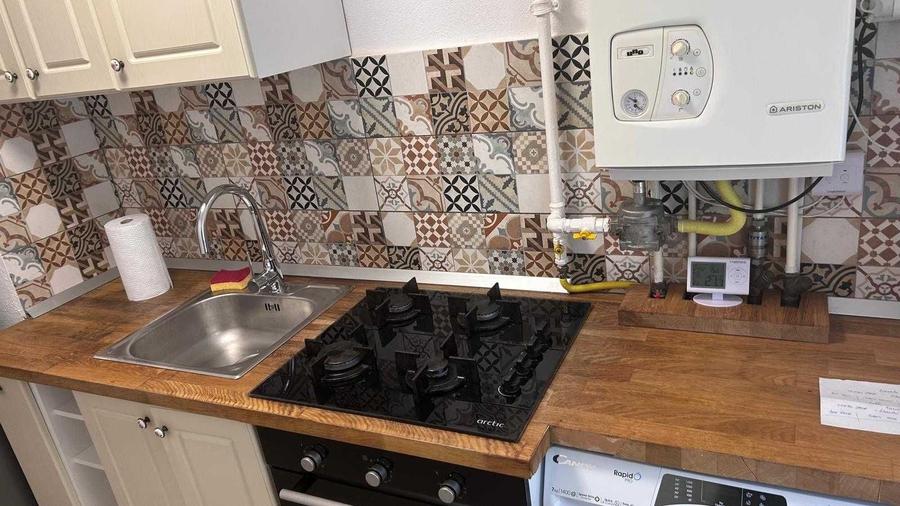 Apartament cu 2 camere decomandat în Exterior Vest