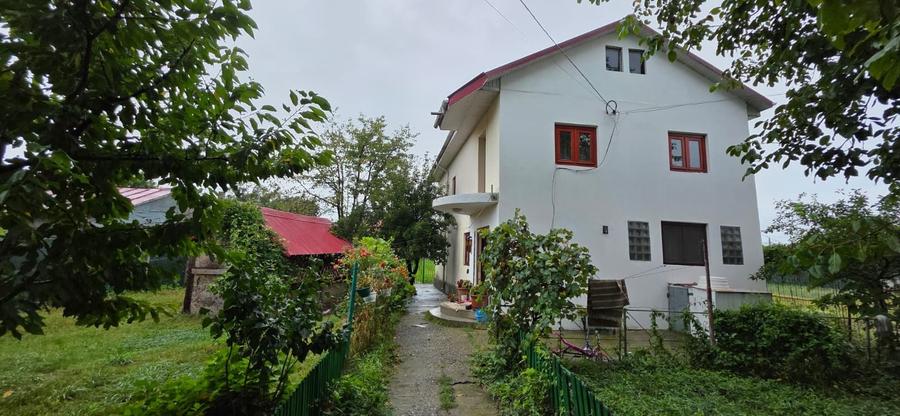 Casă individuală cu 4 camere cu Teren 1000 Mp în Șerbănești