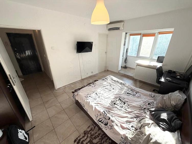 Garsonieră semidecomandată în Rovine