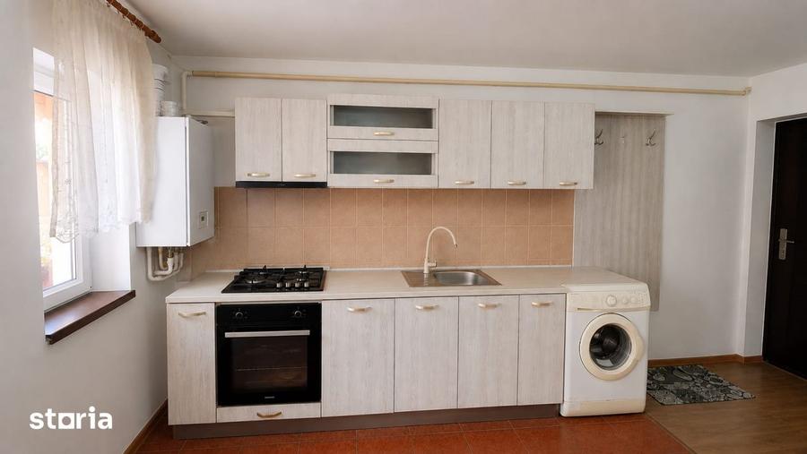 Apartament cu 2 camere, mobilat în Vasile Aaron