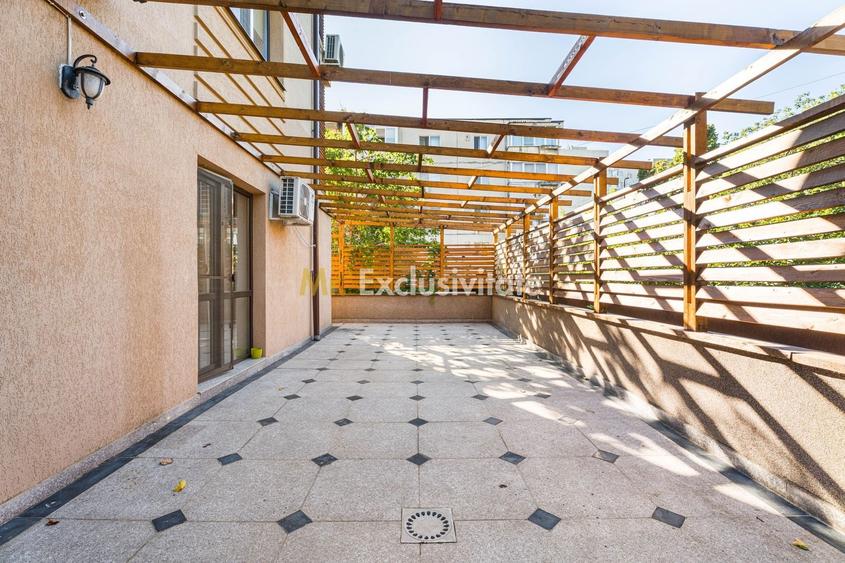 Apartament cu 4 camere decomandat, mobilat în Lacul Tei
