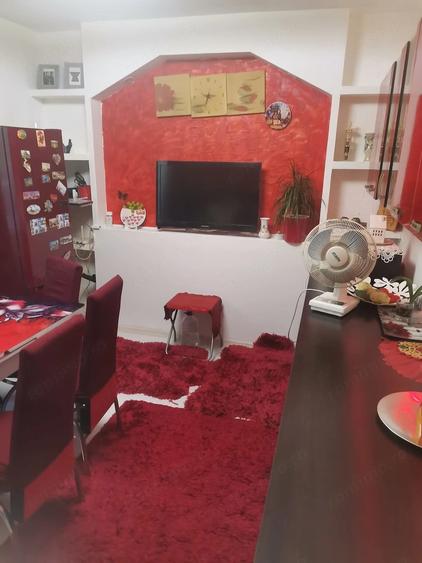 Apartament cu 3 camere decomandat în Iclănzel