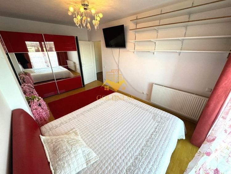 Apartament cu 3 camere semidecomandat în Calea Turzii