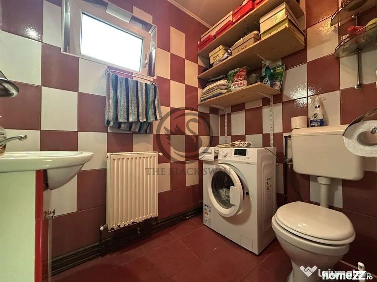 Casă cu 4 camere cu Teren 660 Mp în Central