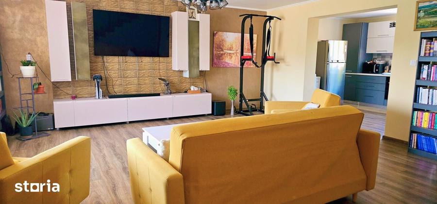 Casă cu 4 camere cu Teren 13000 Mp în Certeju de Sus