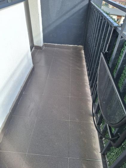 Apartament cu 3 camere semidecomandat, mobilat în Florești