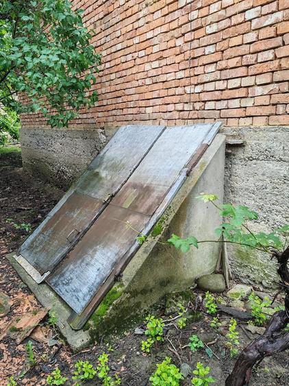 Casă cu 2 camere cu Teren 12 Mp în Giurtelecu Hododului