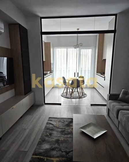 Apartament cu 2 camere semidecomandat în Vest