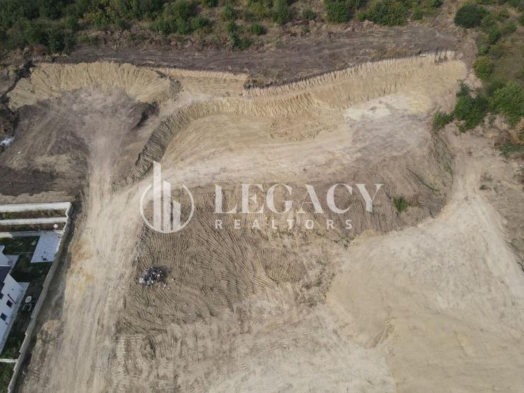 Teren Construcții intravilan de 3882 mp, în Aeroport