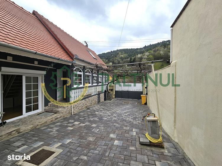 Casă cu 3 camere cu Teren 478 Mp în Central