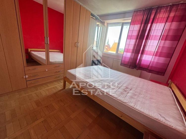 Apartament cu 2 camere decomandat, mobilat în UMT