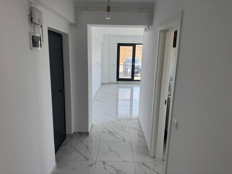 Apartament cu 2 camere decomandat în Exterior Vest