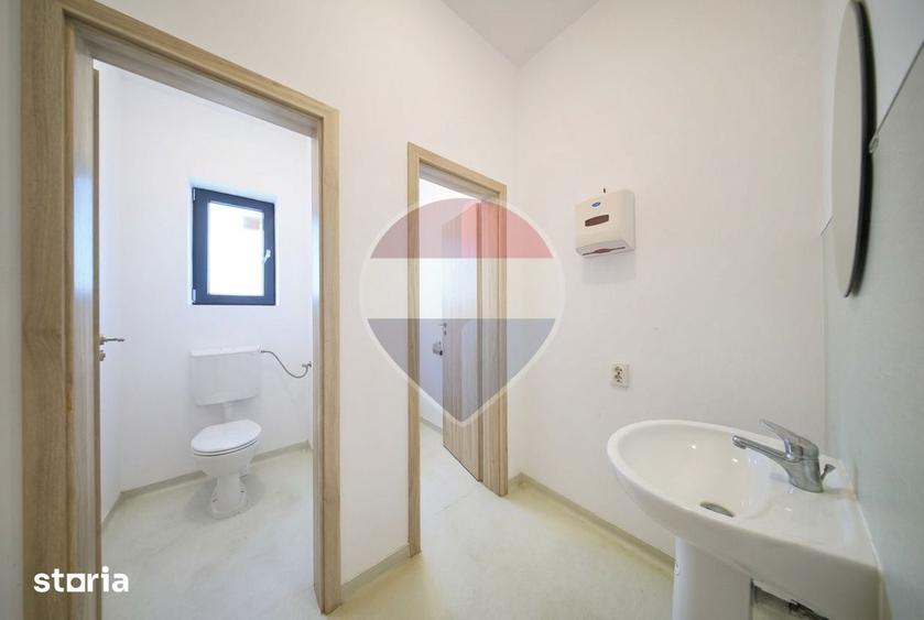 Spațiu comercial, de 1,180.59 mp, în Central
