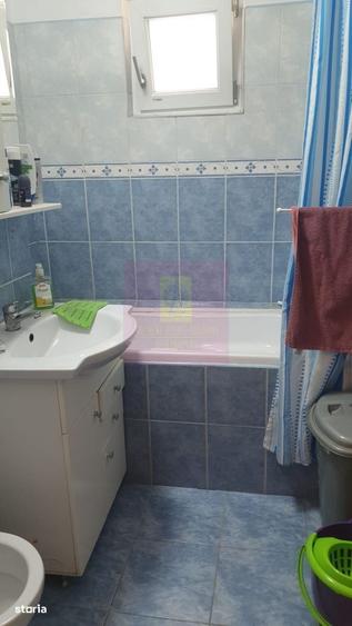 Apartament cu 3 camere decomandat în Morarilor