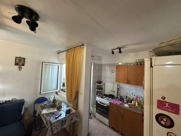 Garsonieră decomandată, mobilată în Berceni