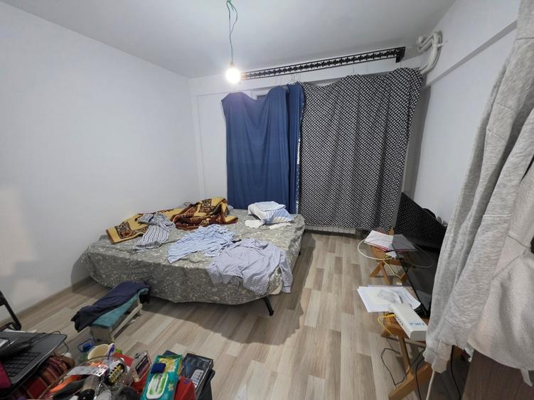 Apartament cu 3 camere decomandat în 1 Decembrie 1918