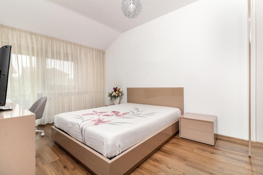 Casă individuală cu 4 camere cu Canalizare în Gheorgheni