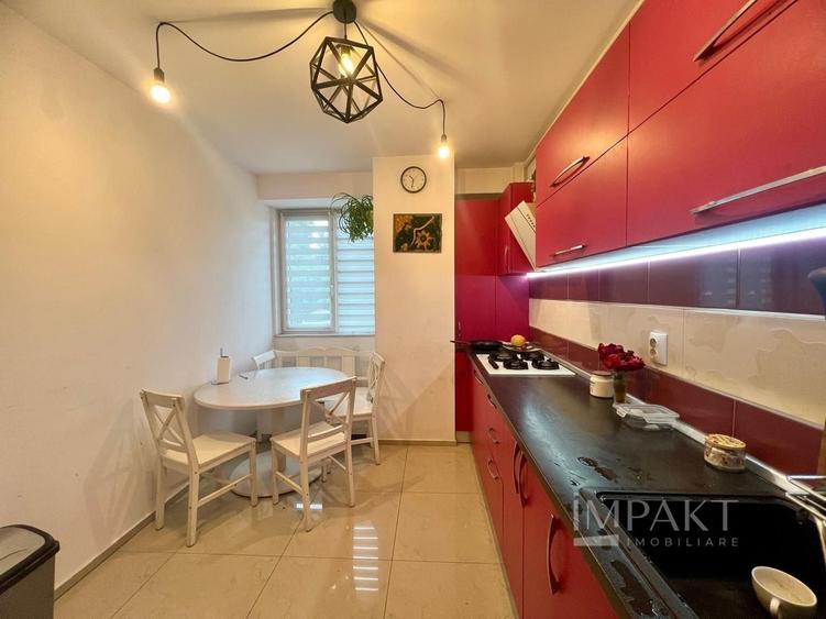 Apartament cu 3 camere semidecomandat, mobilat în Gheorgheni