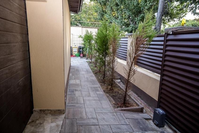 Casă individuală cu 4 camere cu Canalizare în CET