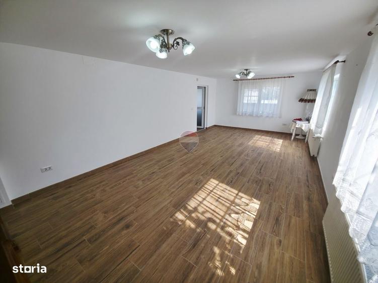 Casă cu 3 camere în Central